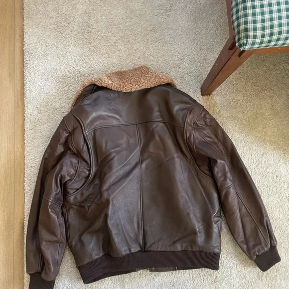 Vintage Roundtree & Yorke Brown Lamb Skin Leather Bomber Jacket